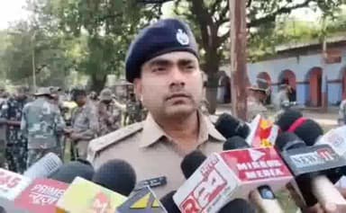 धनबाद/केंदुआडीह: धनबाद के ट्रैफिक डीएसपी का आम लोगों से अपील का नवमी और दशमी को चार पहिया वाहनों का प्रयोग करें कम