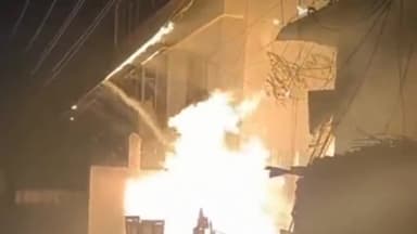 कांके: रांची के अशोक नगर स्थित एक लकड़ी के गोदाम में लगी भीषण आग