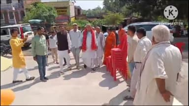 बिश्रामपुर: सोरडिहा में विधायक रामचंद्र चंद्रवंशी ने नवनिर्मित प्रतिष्ठान का नारियल फोड़कर किया उद्घाटन