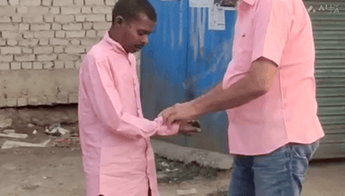 सिंगरौली: सरई के पुलिसकर्मी ने पेश की मानवता की मिसाल, वीडियो हुआ वायरल