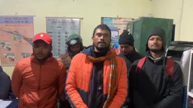 जोशीमठ: वसुंधरा ट्रैक पर गई पांच सदस्यों का दल खो जाने के बाद चमोली पुलिस ने 24 घंटे के भीतर सभी को किया सकुशल बरामद