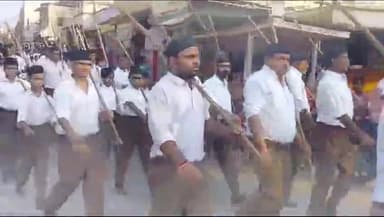 राजगढ़: राजगढ़ में दशहरा पर्व को निकल निकला गया पथ संचलन सैकड़ो आरएसएस कार्यकर्ता छात्रों ने लिया भाग