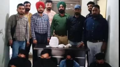 ਐਸਏਐਸ ਨਗਰ ਮੁਹਾਲੀ: ਪੰਜਾਬ ਪੁਲਿਸ ਦੀ ਸਪੈਸ਼ਲ ਟਾਸਕ ਫੋਰਸ ਥਾਣਾ ਫੇਸ 4 ਦੀ ਟੀਮ ਨੇ 30 ਗ੍ਰਾਮ ਹੈਰੋਇਨ ਤੇ ਹਥਿਆਰਾਂ ਨਾਲ 4 ਲੋਕਾਂ ਨੂੰ ਕੀਤਾ ਕਾਬੂ