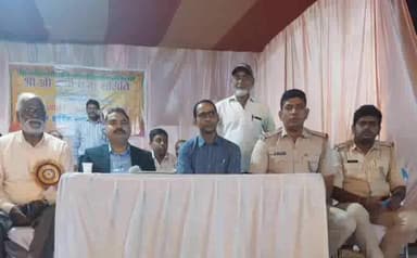 धनबाद/केंदुआडीह: धनबाद के अनुमंडल पदाधिकारी ने हटिया मोड़ से पुटकी तक लिया जिला प्रशासन की व्यवस्थाओं का जाएगा