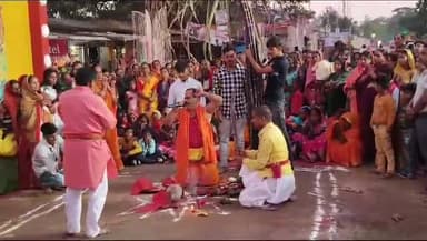 भरनो: भरनो मुख्यालय समेत विभिन्न जगहों पर महा अष्टमी की पूजा हुई संपन्न, संधि बलि देखने हेतु लोगों की लगी भीड़