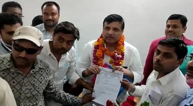 #जिला पंचायत 2015 के चुनाव के बाद #सांसद राज्यसभा #संजय सिंह से #मुजफ्फरनगर गाजियाबाद के बीच  #पदयात्रा में मुझे #फिरोजाबाद वालों के नाम से #पुकारने का #सौभाग्य प्राप्त हुआ