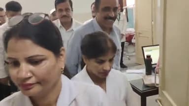 करनाल: सिविल अस्पताल का दौरा करने पहुंचे सीएमओ, सभी ऑफिस व डॉक्टरों के रूम का किया निरीक्षण