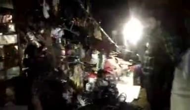 मुरादाबाद: मेट्रो वाली गली में सिक्का स्टोर पर लगे मीटर में शॉर्ट सर्किट होने के चलते दुकान में लगी आग, हुआ भारी नुकसान