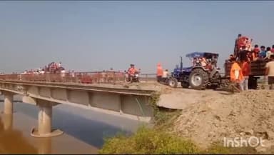 बलरामपुर: कोडरी घाट पर भारी सुरक्षा के बीच मूर्तियों का किया गया विसर्जन