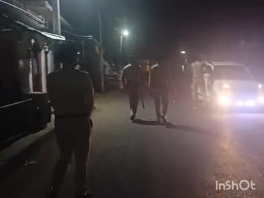 बल्देवगढ़: बल्देवगढ़ ग्वाल सागर तालाब में देवी प्रतिमाओं का किया गया विसर्जन, अधिक संख्या में पुलिस बल रहा तैनात