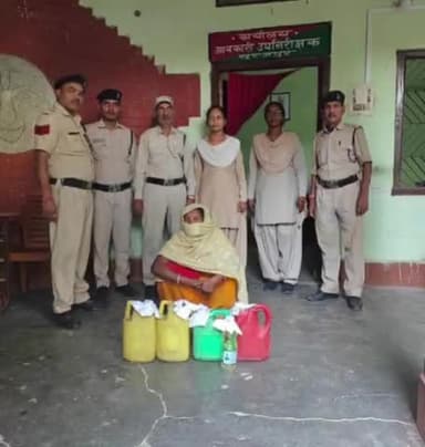 सूरजपुर: जिले के आबकारी विभाग ने सूरजपुर के गोपालपुर में अवैध शराब के विरुद्ध की कार्रवाई