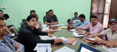 धौलपुर: सीएमएचओ कार्यालय में संयुक्त निदेशक ने स्वास्थ्य महकमे के अधिकारियों की ली बैठक