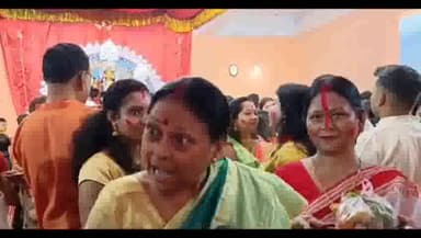 धनबाद/केंदुआडीह: हरि मंदिर में सिंदूर खेला के दौरान अज्ञात महिला ने एक महिला के गले से चेन छीनने का किया प्रयास