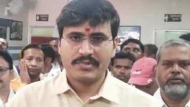 डुमरा: सीतामढ़ी ज़िले में डीएम ने समय से दुर्गा मूर्ति विसर्जित करने के दिए निर्देश, डीपीआरओ ने दी जानकारी