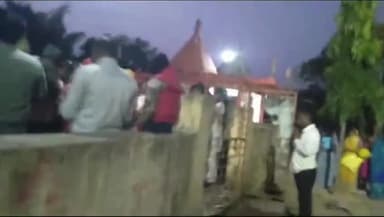 कामडारा: शिवमंडा परिसर में रावण दहन कार्यक्रम का हुआ आयोजन, उमड़ी भीड़