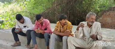 उरई: आटा थाना क्षेत्र के रेलवे लाइन पर एक युवक ने ट्रेन के आगे कूदकर दी जान, राजकीय मेडिकल कॉलेज में हुआ पोस्टमार्टम