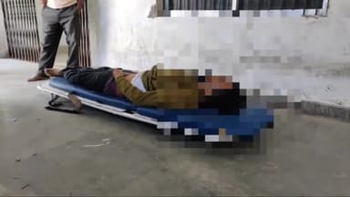 अररिया: मिर्जापुर के पास सड़क दुर्घटना में एक युवक की हुई मौत, शव को पोस्टमार्टम के लिए लाया गया सदर अस्पताल