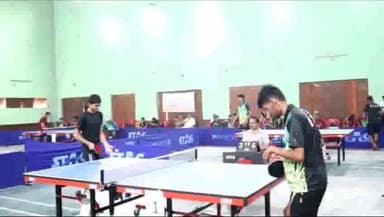 धनबाद/केंदुआडीह: कोयला नगर के कम्युनिटी हॉल में ज़िला टेबल टेनिस एसोसिएशन के द्वारा 4 दिवसीय टेबल टेनिस खेल का किया गया आयोजन