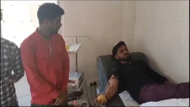 लोहरदगा: ब्लड देकर किसी पीड़ित मरीज का जीवन बचाना पुण्य का काम, युवा कांग्रेस जिला उपाध्यक्ष गुलाम जीलानी