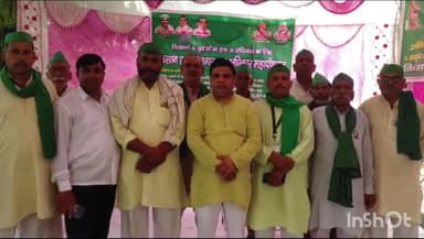 धौलाना: धौलाना-पिलखुवा मार्ग पर चल रहे किसानों के धरना को अपर जिलाधिकारी ने कराया समाप्त, सभी मांगें पूरी करने का दिया आश्वासन