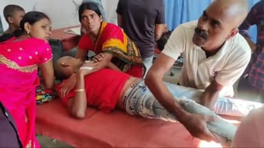 अररिया: परमानंदपुर में चार चक्का वाहन ने बाइक में मारी ठोकर हादसे में बाइक सवार दो व्यक्ति घायल, हायर सेंटर रेफर