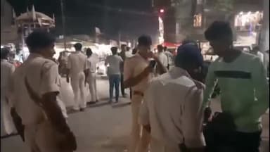 अररिया: शहर के चांदनी चौक पर रोको टोको अभियान चलाकर नगर थाना पुलिस ने किया वाहन जांच