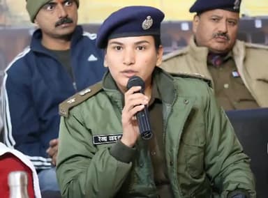 जोशीमठ: 27 अक्टूबर को उपराष्ट्रपति जगदीप धनखड़ पहुंचेंगे बद्रीनाथ धाम, SP ने ड्यूटी में तैनात पुलिसकर्मियों के साथ की ब्रीफिंग