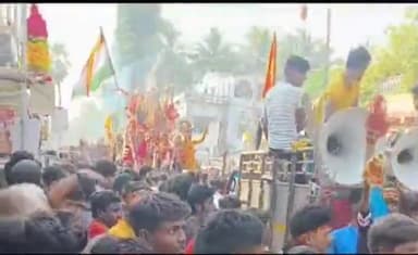 कहरा: बरियाही में पुलिस की सुरक्षा के बीच मां दुर्गा सहित अन्य देवी देवताओं की प्रतिमा का विसर्जन, सैकड़ों ग्रामीण रहे मौजूद