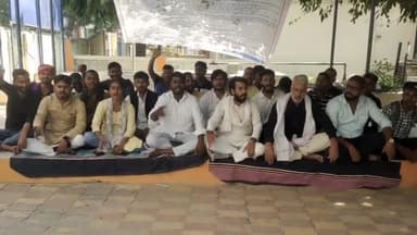 #पीजी_कालेज_गाजीपुर में #छात्रों का अनिश्चितकालीन #धरना #सोलहवें_दिन भी जारी रहा, छात्र नेता ने दी #चेतावनी..