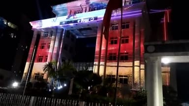 हॉकी महिला  खिलाड़ियों की जूनून को लेजर लाइट शो प्रस्तुत कर दिखता नगर निगम कार्यलय