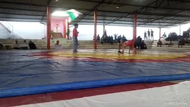 चुनार: सत्यनारायण सिंह खेल संस्थान कछवा में वित्त एवं संसदीय कार्य विभाग मंत्री सुरेश खन्ना ने कुश्ती का किया शुभारंभ