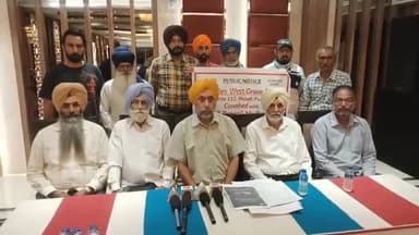 ਐਸਏਐਸ ਨਗਰ ਮੁਹਾਲੀ: ਪਿੰਡ ਬੇਰੋਂਪੁਰ ਵਿਖੇ ਆਈ.ਏ ਐਂਡ ਏ.ਡੀ. ਕਰਮਚਾਰੀ ਤੇ ਰੂਰਲ ਕੋਆਪ੍ਰੇਟਿਵ ਹਾਊਸ ਬਿਲਡਿੰਗ ਸੋਸਾਇਟੀ ਵਲੋਂ ਬਿਲਡਰ ਖਿਲਾਫ਼ ਕਾਨਫਰੰਸ ਕੀਤੀ