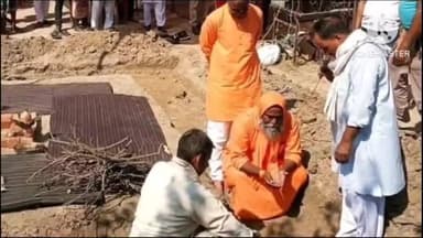 बरखेड़ा विधायक स्वामी प्रवक्ता नंद ने किया उमरिया शिवमन्दिर का शिलान्यास विश्व हिन्दू परिषद के जिलाध्यक्ष श्रीकृष्ण रहे