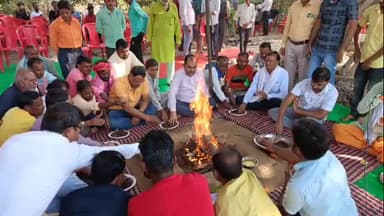 हमीरपुर: सुमेरपुर कस्बे में अनुसुइया आश्रम में वाल्मीकि जयंती पर सीडीओ ने रामायण पाठ का किया शुभारंभ