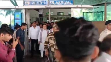 कांके: रांची एयरपोर्ट पहुंचे बीजेपी राष्ट्रीय अध्यक्ष बीजेपी द्वारा निकाली गई संकल्प यात्रा के समापन समारोह में लेंगे भाग