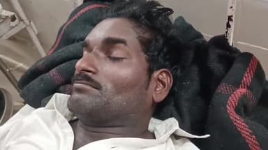 नरसिंहपुर: देवरी के पास दो पहिया वाहन अनियंत्रित होने से महाराजपुर निवासी व्यक्ति को आई चोट, अस्पताल में भर्ती