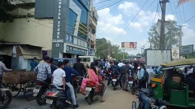 हजारीबाग K.B.Womens कोलेज के पास  जाम की स्तिथी