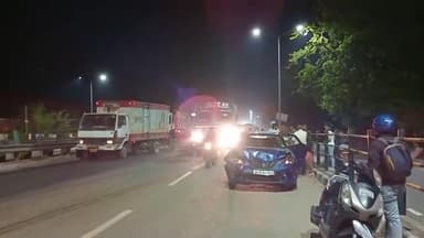 हरिद्वार: चंडीघाट चौराहे से आगे हाईवे पर एक ट्रक ने दो कार में मारी टक्कर, दोनों कार हुईं क्षतिग्रस्त