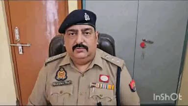 उरई: ग्राम मुहाना में युवक ने सरेराह नाबालिक लड़की के ऊपर ज्वलनशील पदार्थ डालकर लगाई आग, जिला अस्पताल में भर्ती सीओ जीएस त्रि