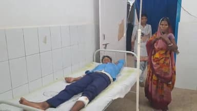 जमुई: कैरी मोड़ के पास दो बाइक आपस में टकराई, एक छात्र घायल