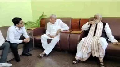 धनबाद/केंदुआडीह: केंद्रीय मंत्री अश्विनी चौबे पहुंचे धनबाद के सर्किट हाउस, प्रेसवार्ता कर कहा- वर्तमान समय में झारखंड सरकार विफल रही है