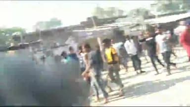 कृत्यानंद नगर: चम्पानगर मार्केट मे गलत पोस्ट करने पर दो समुदाय के बीच हुआ बबाल किया रोड जाम किया गिरफ्तारी का मांग