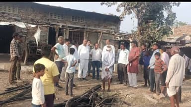 छोटीसादड़ी: bjp प्रत्याशी कृपलानी के प्रतिनिधि पीड़ित परिवार से मिलने पहुंचे पीथलवड़ी,क्षेत्र में नही है अपराधियों में ख़ौफ ,नवलखा