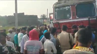 मधवापुर: साहरघाट स्टेट हाईवे 227 ट्रक ने टेंपो को कुचला, ड्राइवर की मौत