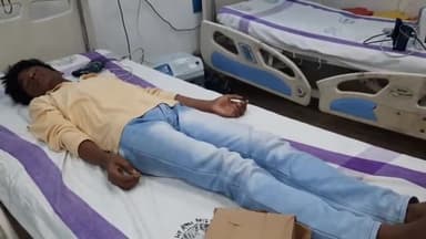 सासाराम: शिवसागर गांव में सांप काटने से किशोर की बिगड़ी तबीयत, सदर अस्पताल में कराया गया भर्ती