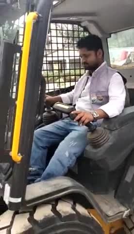 नये jcb का  उद्घाटन करते हुवे