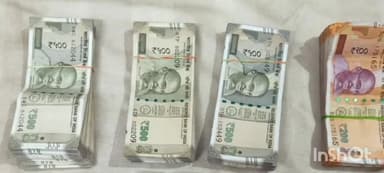 दुर्ग: वाहन चेकिंग के दौरान सिरसागेट भिलाई 3 के पास दोपहिया वाहन से पुलिस ने जब्त किया ₹2.5 लाख