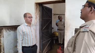 माननीय ज़िला विधिक सेवा प्राधिकरण के सचिव एवं अतिरिक्त जिला न्यायधीश द्वारा रामगंजमंडी उप। कारागृह का किया निरीक्षण