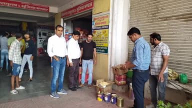 चित्तौड़गढ़: त्यौहारी सीजन को देखते हुए चिकित्सा विभाग अलर्ट मोड़ पर
शहर में जांच एवं निरीक्षण दल ने की कार्यवाही।