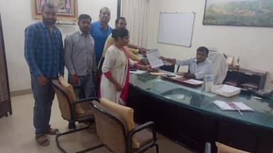 चित्तौड़गढ़: फार्मासिस्ट भर्ती संघर्ष समिति ने जिला कलेक्टर को सौंपा ज्ञापन।